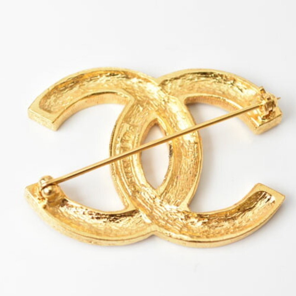 CHANEL Authentic Gold Brooch - Picture 3 of 5